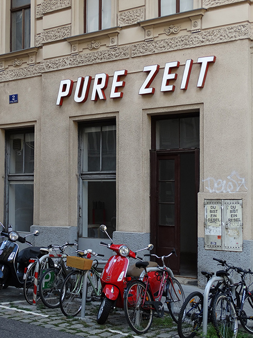 pure zeit up day